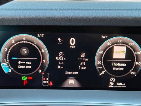 New 2026 Volkswagen Tiguan SE R-Line FWD image 11