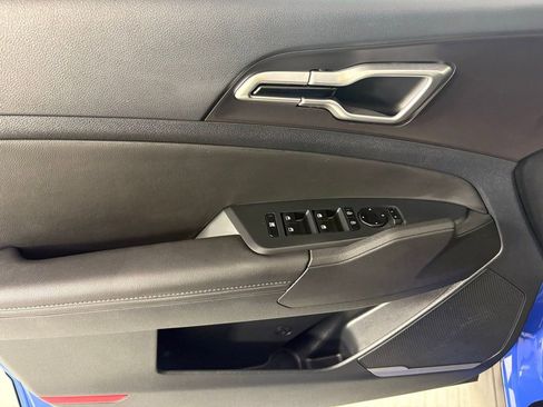 New 2026 Kia Sportage EX FWD image 19