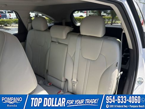 Used 2026 Kia Sorento S w/ S Panoramic Sunroof Package FWD image 24
