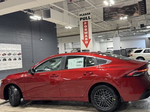 New 2026 Nissan Sentra SV w/ SV Convenience Package FWD image 32