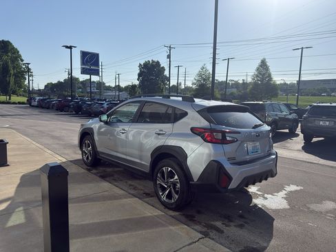 Used 2026 Subaru Crosstrek 2.5i Premium AWD/4WD image 5