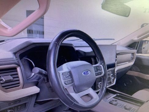 Used 2024 Ford Expedition Max Limited image 15