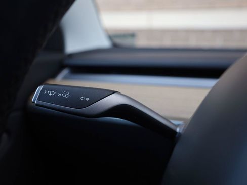 Used 2018 Tesla Model 3 Long Range RWD image 33