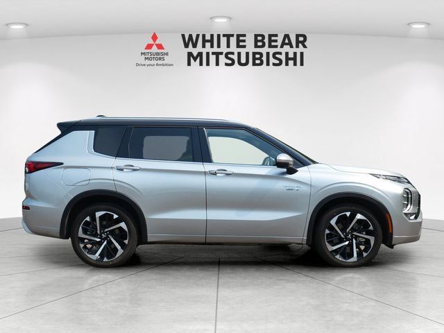 Used 2025 Mitsubishi Outlander SEL AWD/4WD image 6