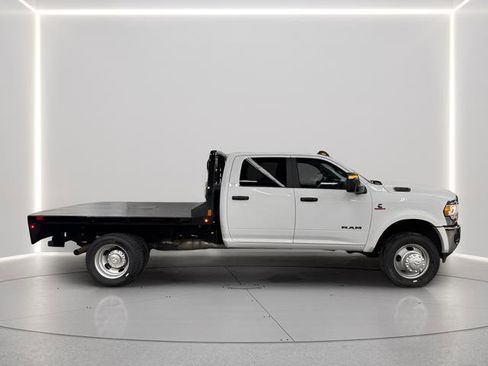 Used 2023 RAM 4500 SLT w/ Quick Order Package 2YG SLT image 6