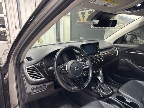 Used 2021 Kia Seltos EX AWD/4WD image 5