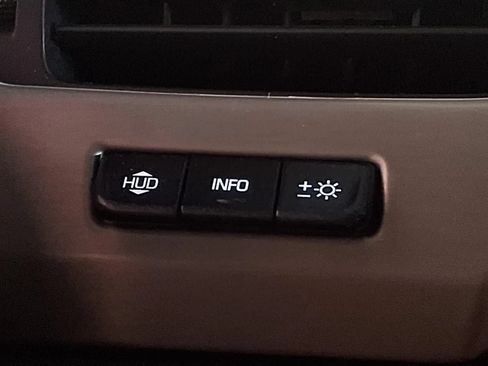 Used 2015 GMC Yukon XL Denali w/ Premium Package AWD/4WD image 30