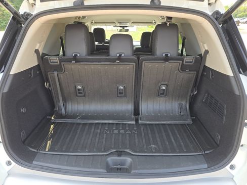 Used 2024 Nissan Pathfinder SL w/ Cargo Package AWD/4WD image 21