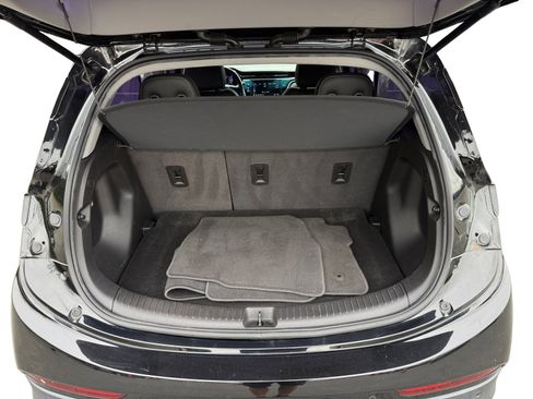 Used 2023 Chevrolet Bolt LT w/ Infotainment Package image 17