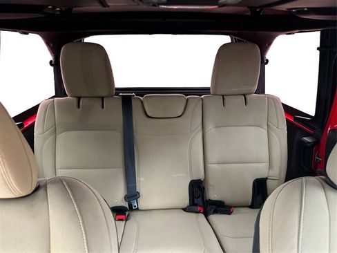 Used 2018 Jeep Wrangler Unlimited Sport S image 22