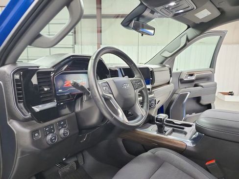 Used 2023 Chevrolet Silverado 1500 RST image 18