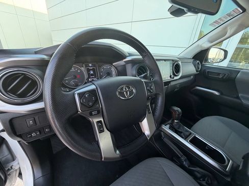 Used 2023 Toyota Tacoma SR5 RWD image 15