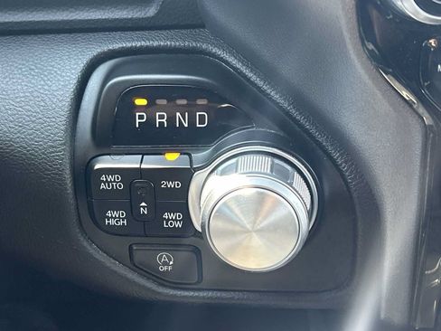 Used 2023 RAM 1500 Laramie AWD/4WD image 17