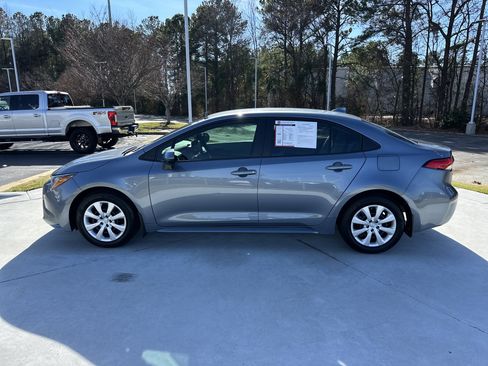 Certified 2025 Toyota Corolla LE image 7