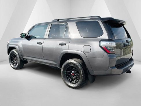 Used 2021 Toyota 4Runner Venture w/ Moonroof Package AWD/4WD image 5
