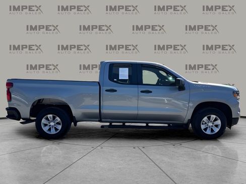 Used 2025 Chevrolet Silverado 1500 W/T w/ Trailering Package RWD image 7