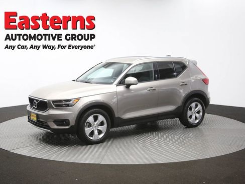 Used 2022 Volvo XC40 T4 Momentum FWD image 58