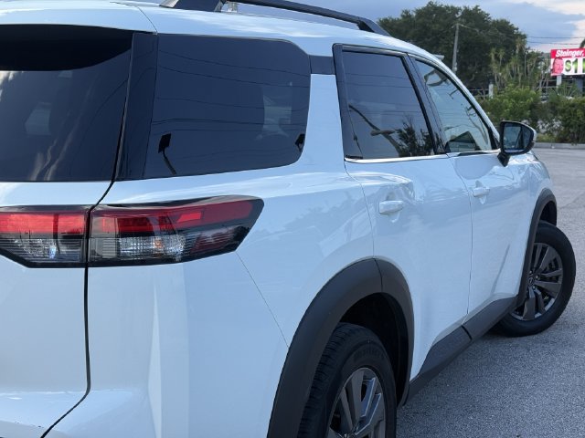 Used 2024 Nissan Pathfinder SV FWD image 7
