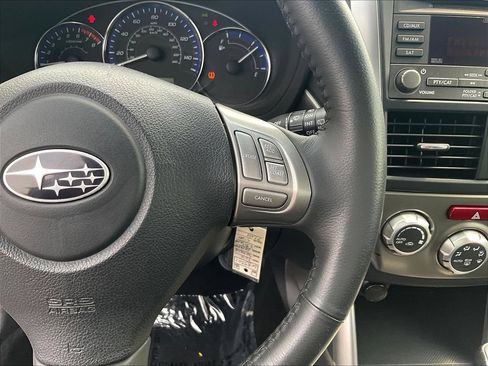 Used 2010 Subaru Forester 2.5X Limited AWD/4WD image 10