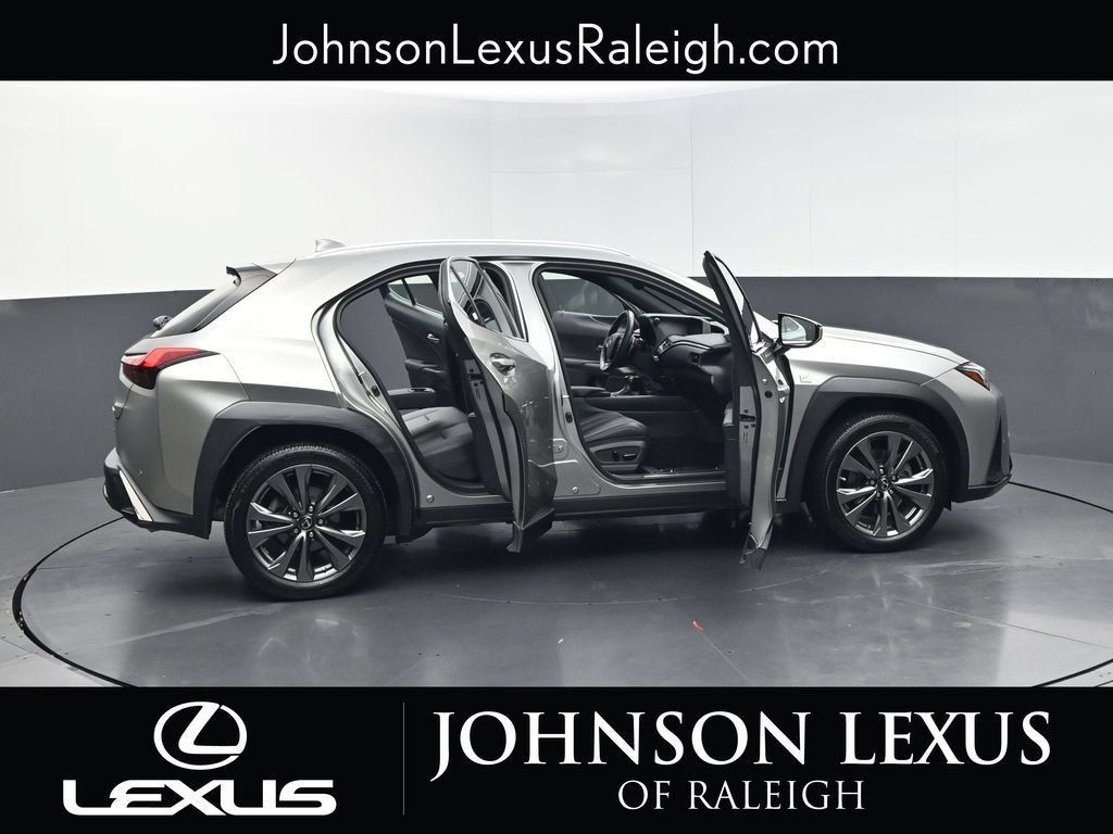 Used 2019 Lexus UX 200 F Sport w/ F Sport Premium Package FWD image 33