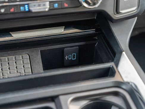 Certified 2024 Ford F250 Lariat image 30