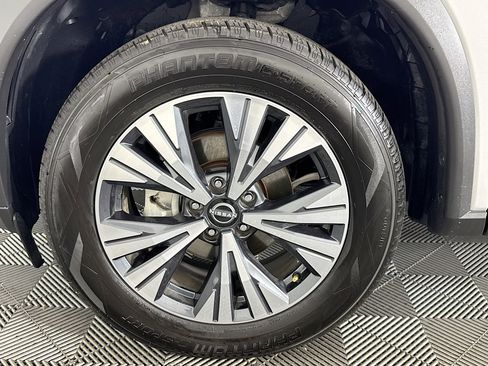 Used 2022 Nissan Rogue SV FWD image 37