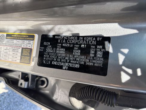 Used 2024 Kia Soul LX w/ Option Group 015 FWD image 30
