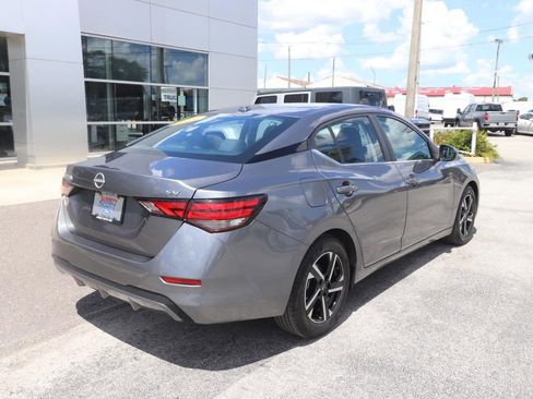 Used 2024 Nissan Sentra SV FWD image 13
