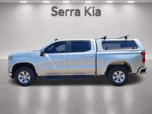 Used 2021 Chevrolet Silverado 1500 LT AWD/4WD image 2
