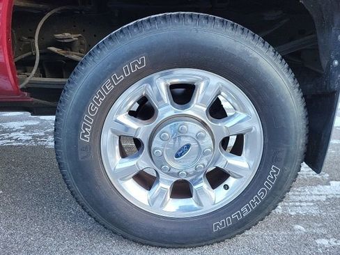 Used 2016 Ford F350 Lariat w/ Lariat Interior Package image 18