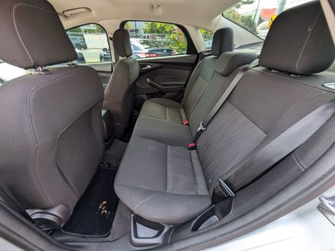 Used 2018 Ford Focus SE image 17