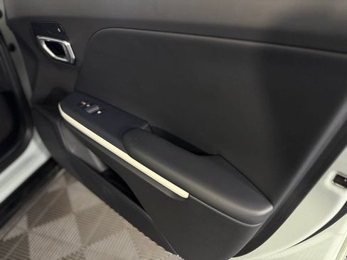Used 2025 Kia K4 GT-Line FWD image 41