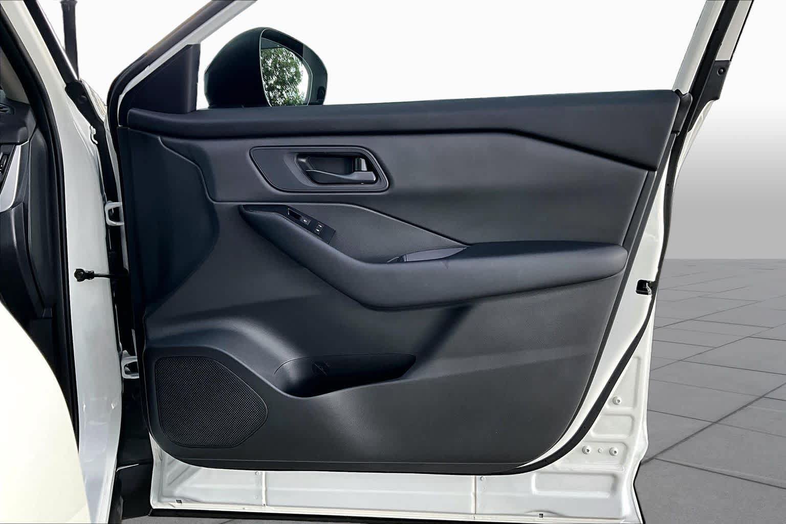 Certified 2026 Nissan Rogue S AWD/4WD image 43