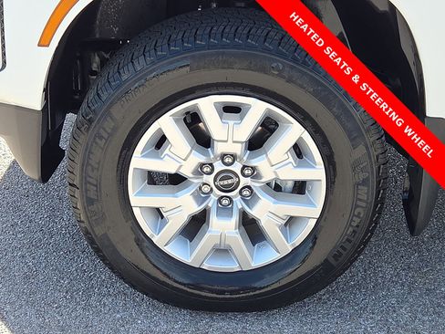 Used 2024 Nissan Frontier SV w/ SV Convenience Package AWD/4WD image 7