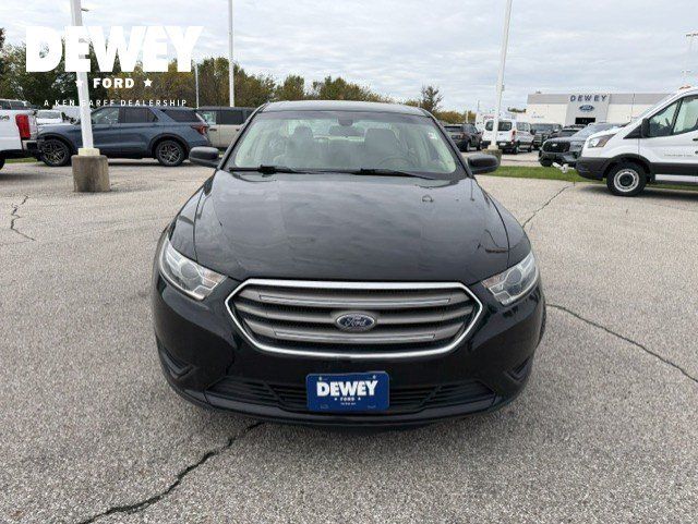 Used 2018 Ford Taurus SE FWD image 2