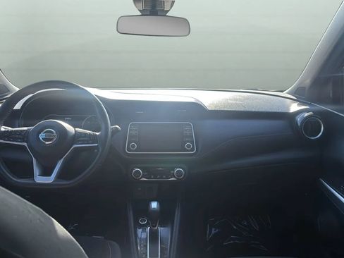 Used 2020 Nissan Kicks SR FWD image 10