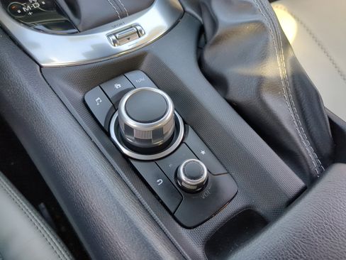 Used 2021 MAZDA MX-5 Miata RF Grand Touring image 28