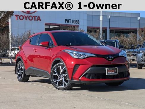 Used 2022 Toyota C-HR XLE image 2