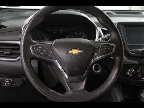 Used 2018 Chevrolet Equinox LT FWD image 7