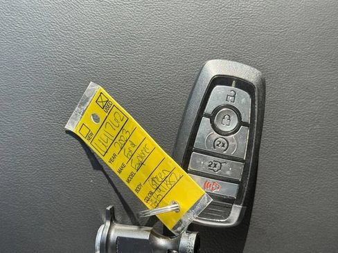 Certified 2023 Ford Explorer XLT w/ Equipment Group 202A AWD/4WD image 15