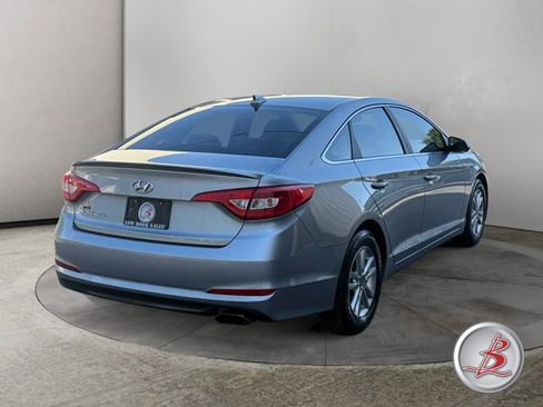 Used 2016 Hyundai Sonata SE FWD image 7