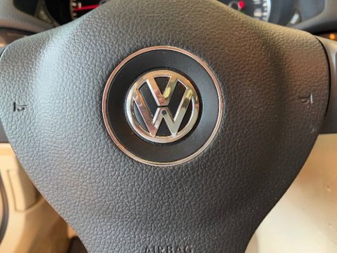 Used 2014 Volkswagen Passat TDI SEL Premium image 19