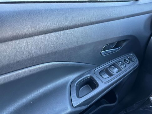 Used 2025 Nissan Versa SV image 18