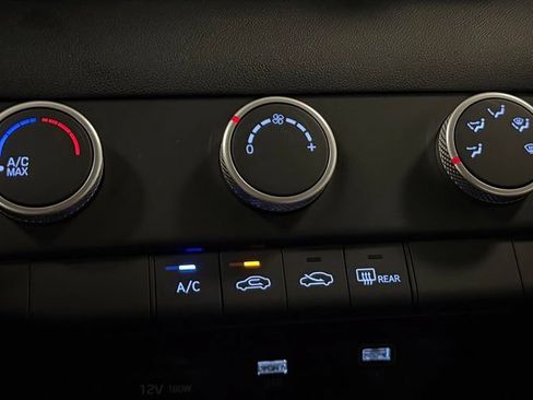Certified 2023 Hyundai Elantra SE FWD image 20