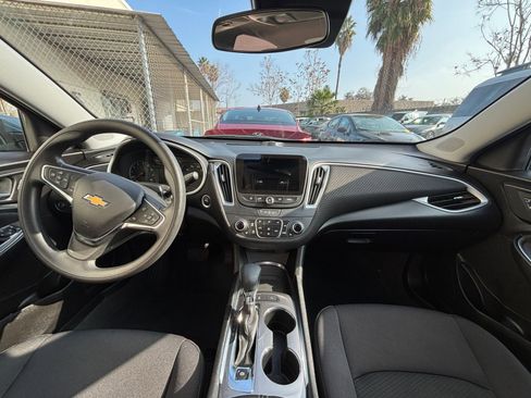 Used 2024 Chevrolet Malibu LT image 38