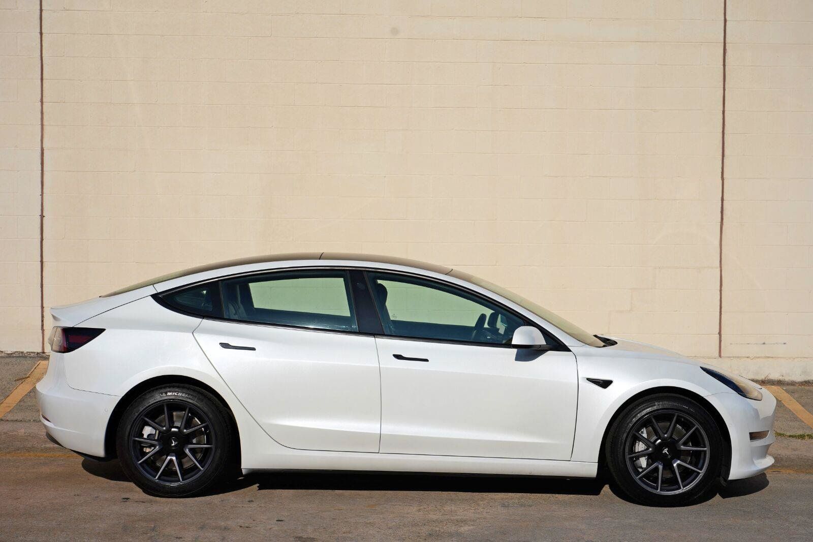 Used 2022 Tesla Model 3 Standard Range RWD image 50