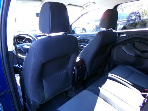 Used 2017 Ford Escape SE w/ Equipment Group 201A image 16