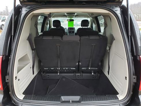 Used 2017 Dodge Grand Caravan SE w/ Power Window Group image 5