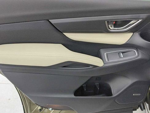 New 2025 Subaru Ascent Limited image 21