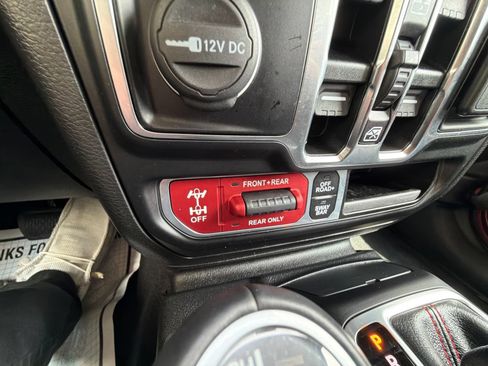 Used 2021 Jeep Gladiator Rubicon AWD/4WD image 26